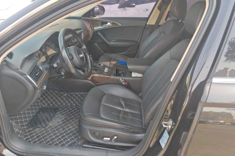 Used Audi A6L 2018 30th Anniversary Edition 45 TFSI quattro Sport model
