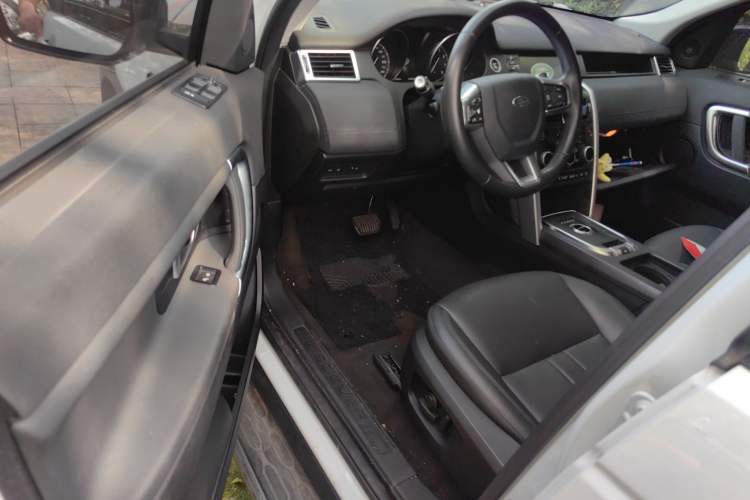 Used Land Rover Discovery Sport 2018 240 PS SE Version
