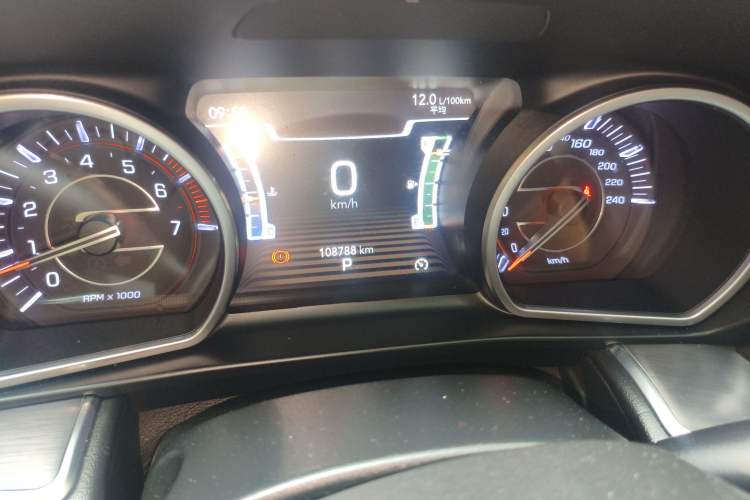 Used Jeep Grand Commander 2018 2.0T Two-Wheel Drive Enjoy Edition China V