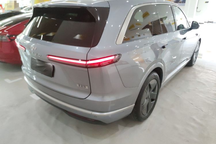 Used ONVO Luxeed L90 2025 Model—Max Six-Seater Version
