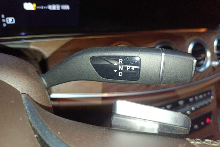 Used Mercedes-Benz E-Class New Energy 2021 E 350 e L Plug-in Hybrid Sedan
