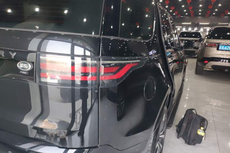 Used Land Rover Discovery 2021 360 PS R-Dynamic SE Right Rear Taillight