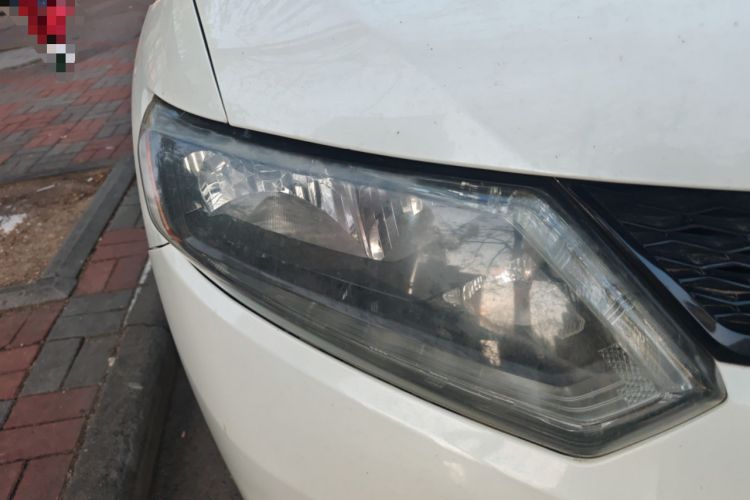 Used Nissan X-Trail 2015 2.0L CVT Comfort MAX Edition 2WD Right Front Headlight