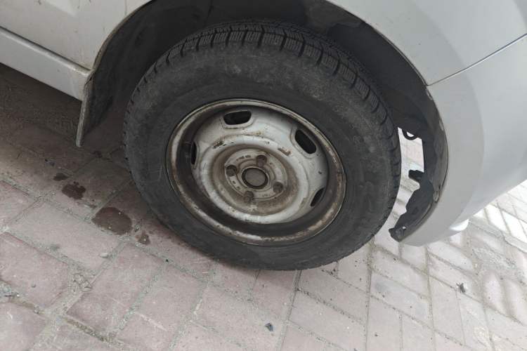 Used FAW Jiabao V75 2015 1.0L Standard Version DAM10AR