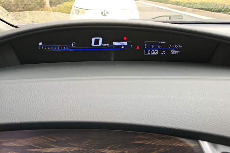 Used Honda Jade 2017 1.8L automatic Comfort version 5 seats Instrument Cluster