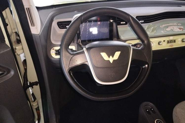 Used Wuling Hongguang MINIEV 2021 Macaron Premium Model – Lithium Iron Phosphate
