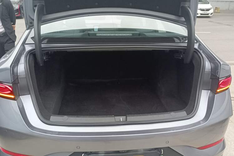 Used BYD Qin PLUS 2025 DM-i Smart Drive 55KM Leading Model
