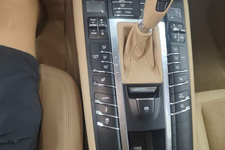 Used Porsche Macan 2014 Macan 2.0T