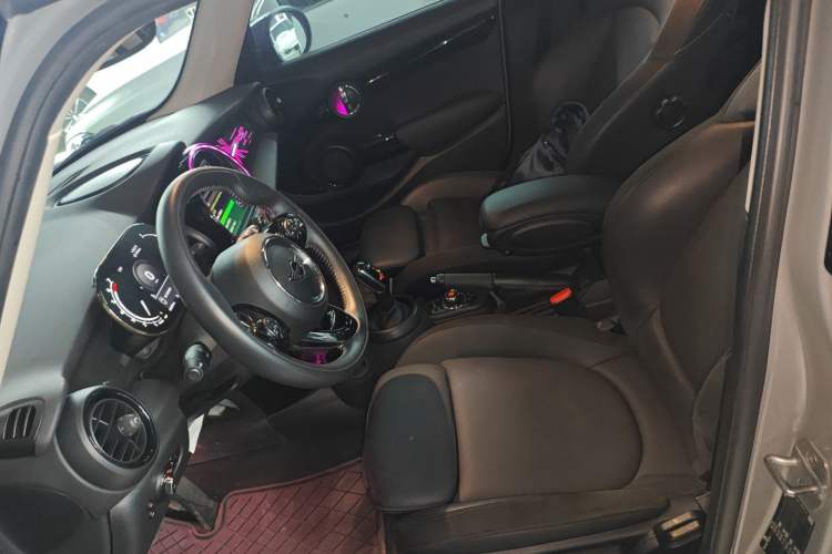 Used MINI 2021 1.5T COOPER Artist Five-Door Edition Left Front Seat