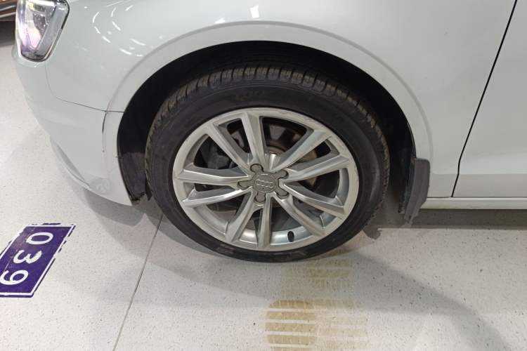 Used Audi A3 2014 Limousine 35 TFSI Automatic Comfort Model
