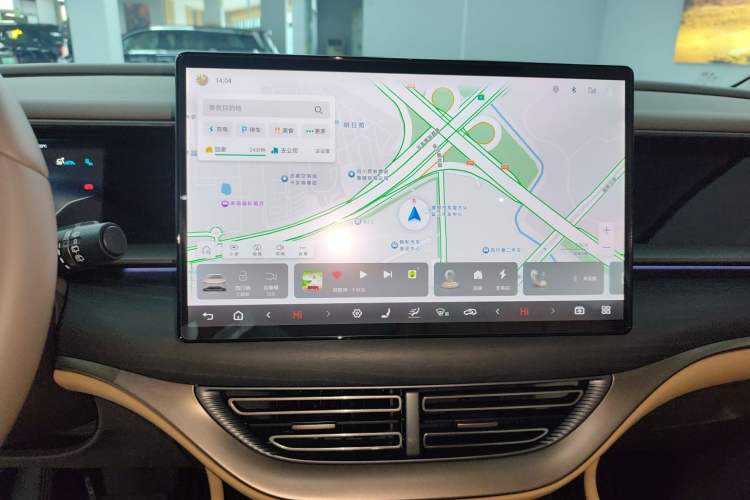 Used Denza D9 2022 DM-i 970 Four-Wheel Drive Flagship Model Audio And AC Panel