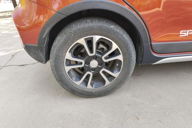 Used Geely Auto Vision X3 2017 1.5L Automatic Elite Model Exterior 5