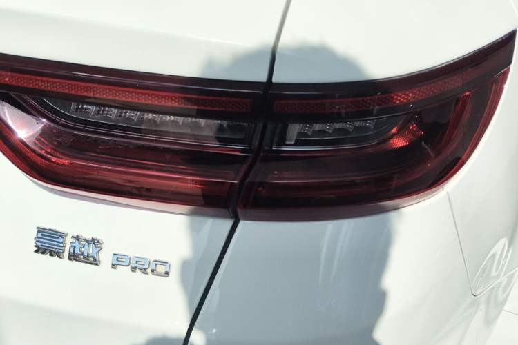 Used Geely Auto Haoyue PRO 2024 1.5T DCT Zongheng+ Right Rear Taillight