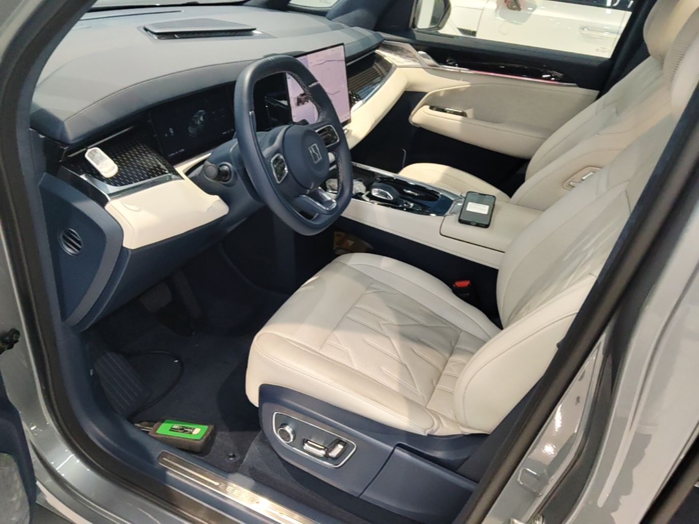 Zeekr 009 2024 Six-Seat Executive Version 4WD 108 kWh — снимка 19