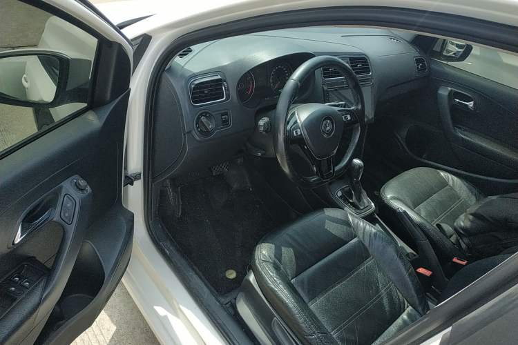 Used Volkswagen Polo 2016 1.6L Automatic Comfort Model Left Front Seat