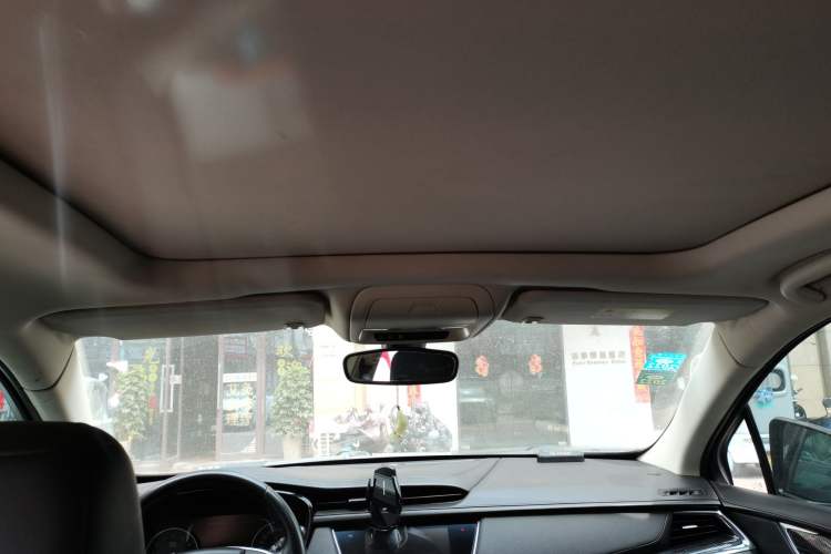 Used Cadillac XT5 2018 25T Luxury Model