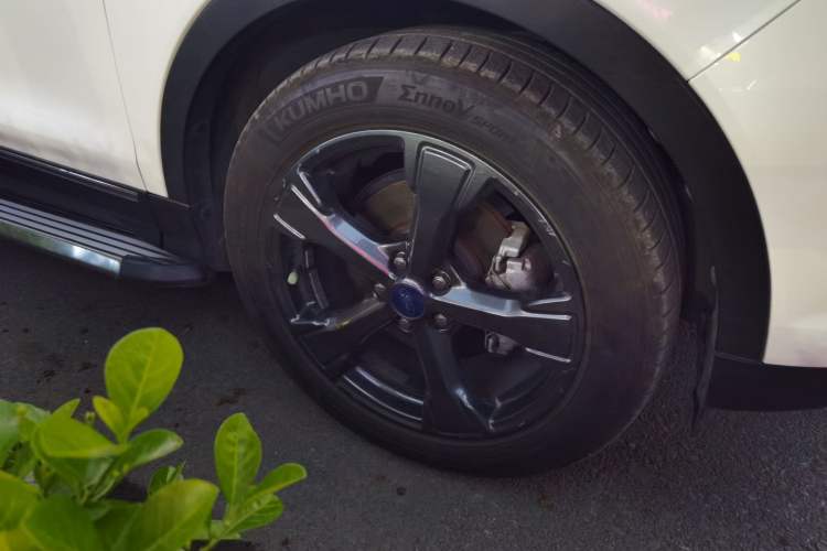 Used Ford Kuga 2019 EcoBoost 180 Two-Wheel-Drive Titanium Plus Model China VI Standard Right Front Wheel Hub