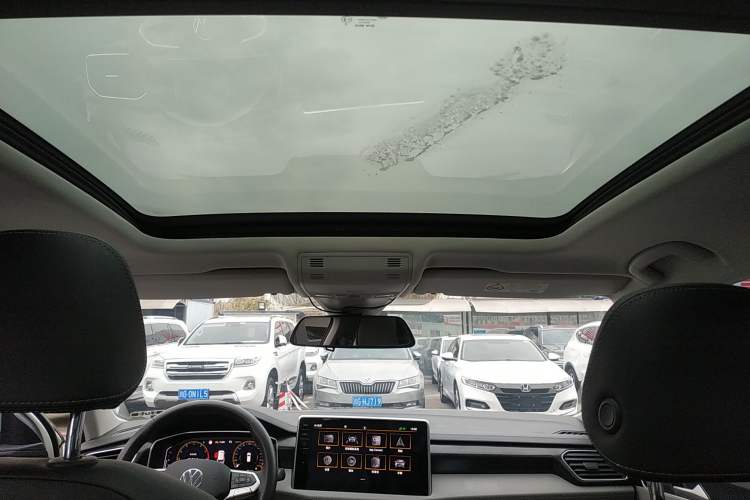 Used Volkswagen Tayron 2023 330TSI Two-Wheel-Drive Luxury Plus Advanced Version
