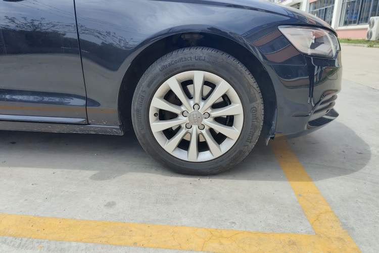 Used Audi A6L 2014 TFSI Comfort Model Right Front Wheel Hub