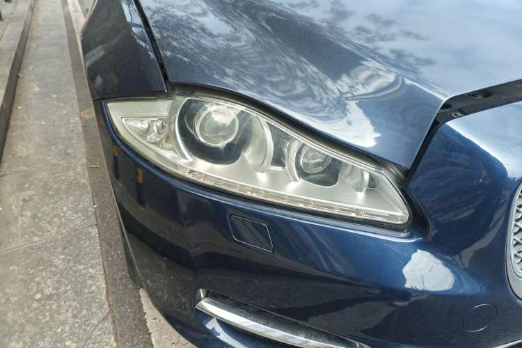 Used Jaguar XJ 2013 XJL 3.0 SC Cambridge Limited Edition Right Front Headlight