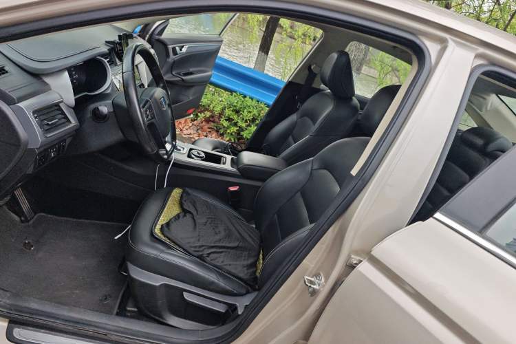 Used Geely Auto Emgrand GL 2018 1.8L DCT Elite Smart Connectivity Version Left Front Seat