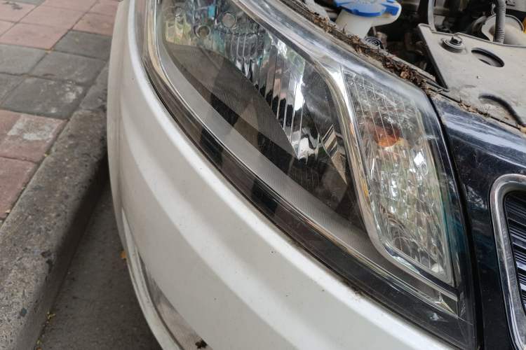 Used Kia K2 2011 Sedan 1.6L Automatic Transmission Premium
