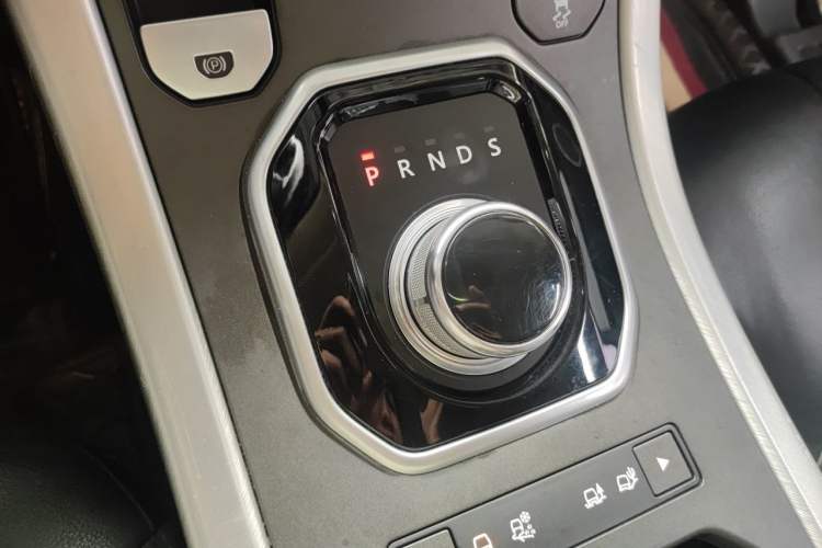 Used Land Rover Range Evoque 2015 2.0T Five-Door Zhiyao Edition

