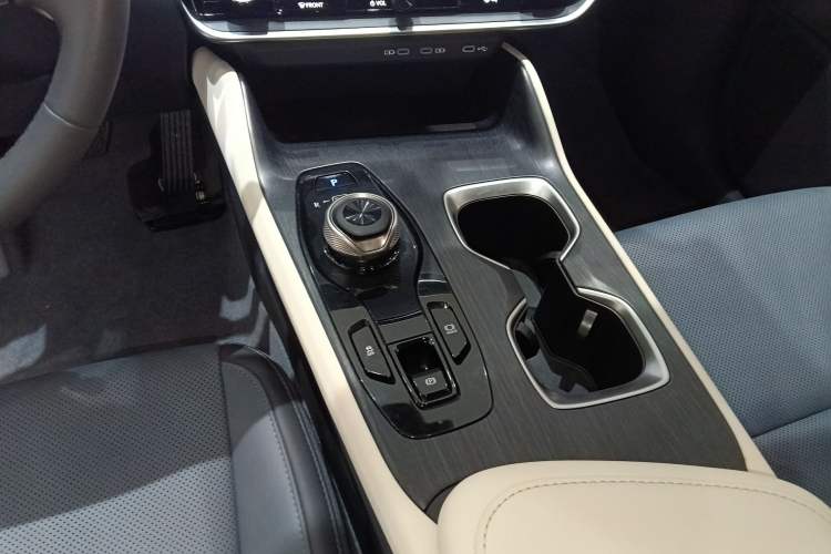 Used Lexus RZ 2023 450e All-Wheel Drive Luxury Edition