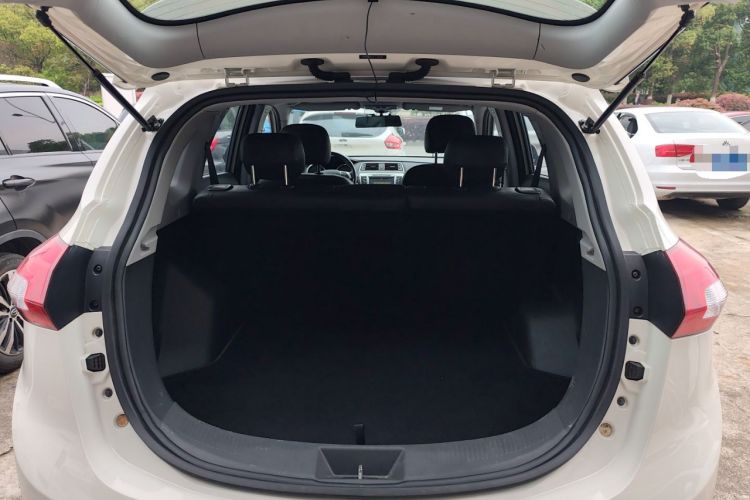 Used BAIC Senova X65 2015 2.0T Automatic Elite Model Trunk