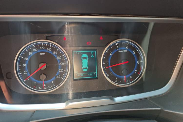 Used Huasong 7 2015 2.0T Automatic Comfort Model