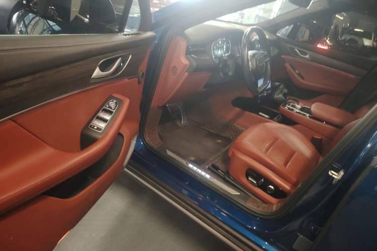 Used SERES SF5 2021 Huawei Smart Selection Four-Wheel Drive Edition Driver Seat