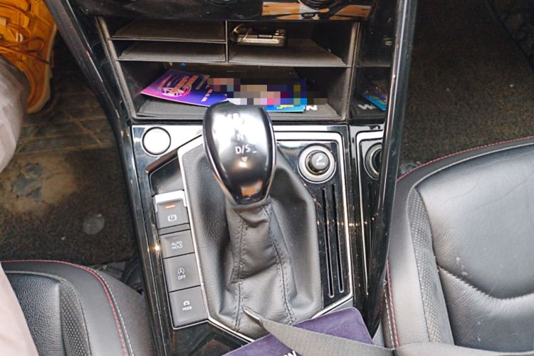 Used Volkswagen Tayron 2019 330TSI Two-Wheel Drive Luxury Model China VI Standard Gear Lever