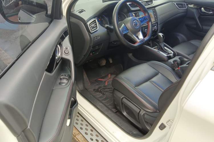 Used Nissan Qashqai 2022 2.0L CVT XV Smart Enjoyment Version Driver Seat