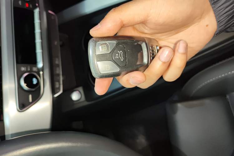 Used Audi A4L 2022 40 TFSI Fashion Dynamic Model
