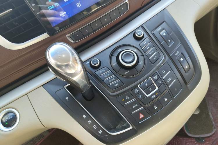 Used Buick GL8 2014 2.4L Executive Edition