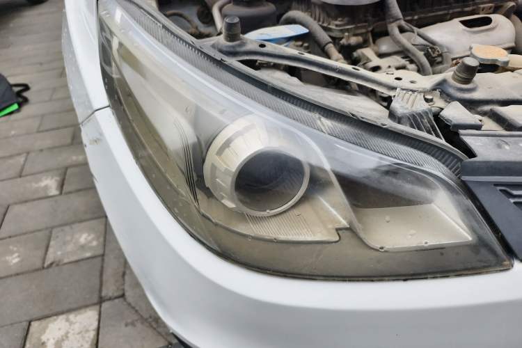 Used MG 5 2012 1.5L Automatic Luxury Edition Right Front Headlight