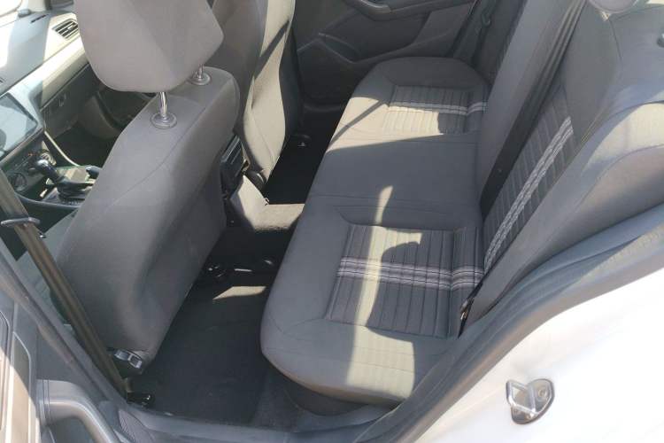 Used Volkswagen Lavida 2019 Lavida Start 1.5L Automatic Trendy Version China VI Standard Left Rear Seat