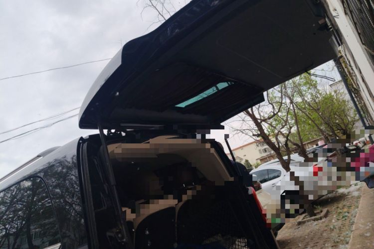 Used Mercedes-Benz Vito 2023 2.0T Elite Version 7 Seats Trunk