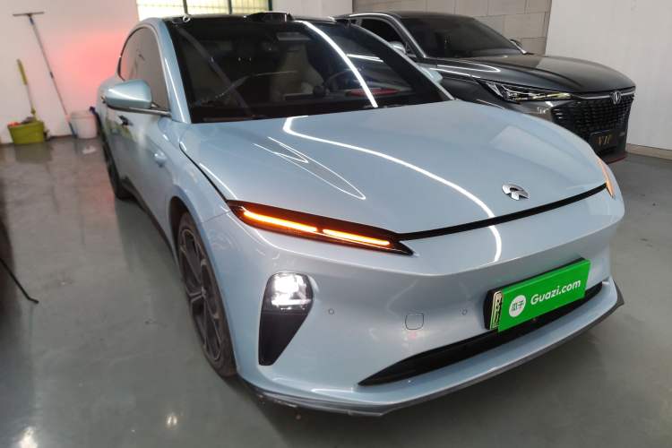 Used Nio ET5 2022 75 kWh Front Right 45 Deg