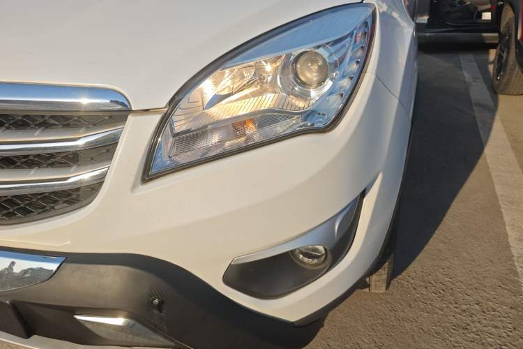 Used Changan CS35 2016 1.6L Manual Luxury Model China IV Standard