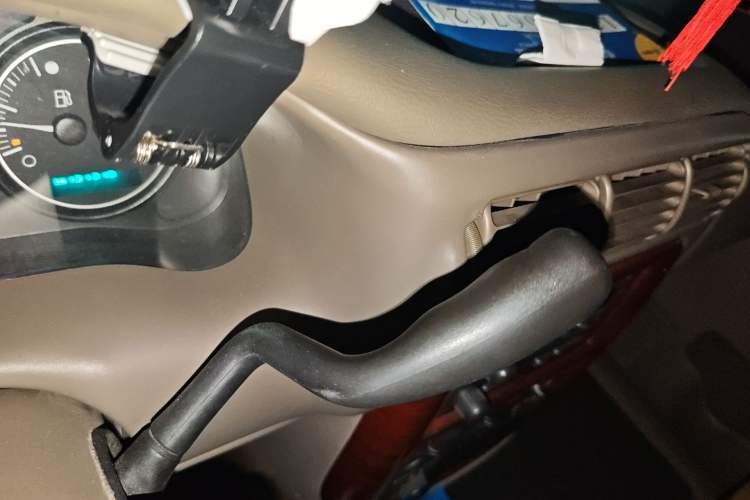 Used Buick GL8 2005 2.5L CT1 Comfort Model Gear Lever