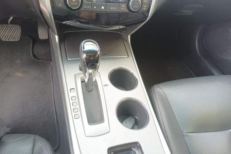 Used Nissan Teana 2018 2.0L XL Smart Upgrade Edition Gear Lever