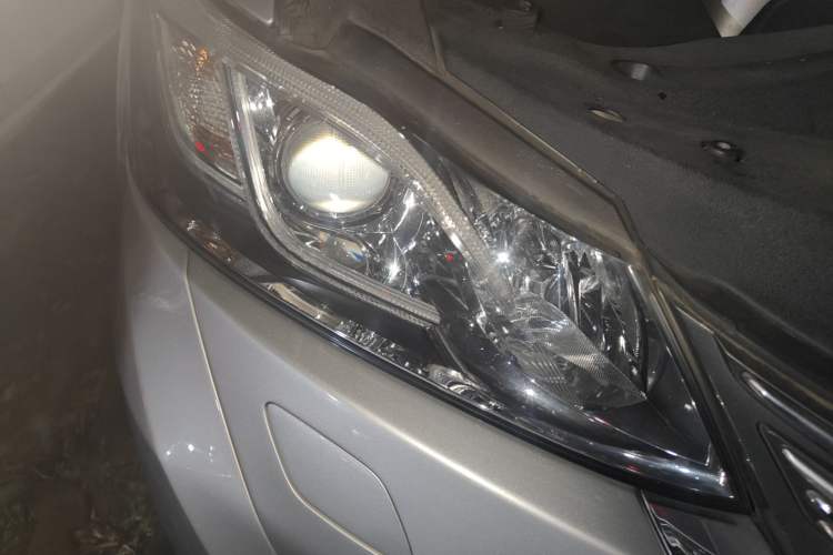 Used Toyota Crown 2015 2.5L Smart Edition Right Front Headlight