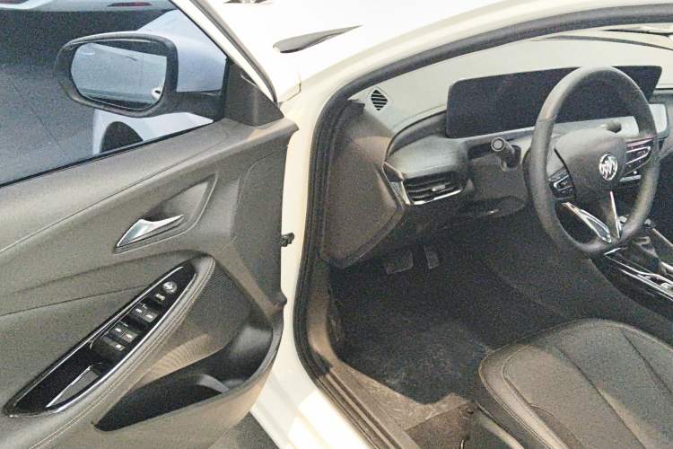 Used Buick Verano 2023 Pro Enjoyment Edition Driver Seat