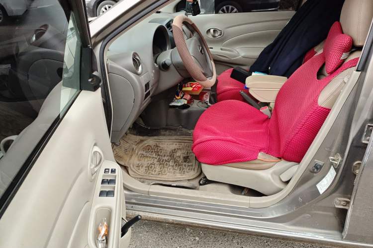 Used Nissan Sunny 2015 1.5XE Manual Comfort Edition
