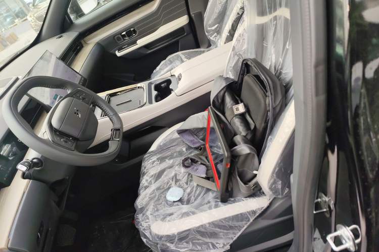 Used JETOUR Shanhai L6 2024 1.5TD DHT MAX Left Front Seat