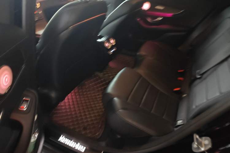 Used Mercedes-Benz GLC 2020 Facelift GLC 300 L 4MATIC Dynamic Edition Left Rear Seat