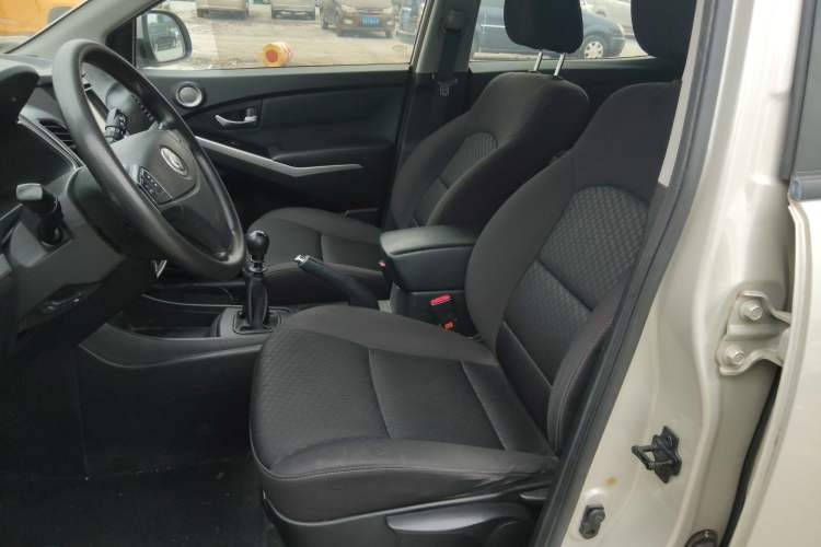 Used SsangYong Korando 2014 2.0L Gasoline Two-Wheel Drive Manual Comfort Navigation Edition
