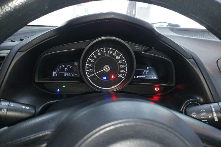 Used Mazda Mazda 3 Axela 2017 Sedan 1.5L Automatic Comfort Model Emission Standard China V