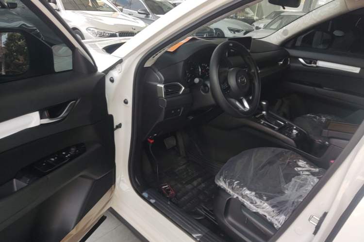 Used Mazda CX-5 2025 2.0L Automatic Two-Wheel Drive Comfort Version Driver Seat